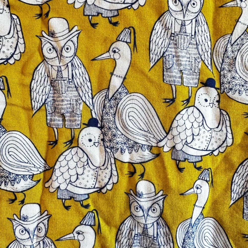 Maeve Top Women Size 0 Yellow Bird Owl Duck Print Short Sleeve Rayon Tee Pocket - Picture 2 of 5